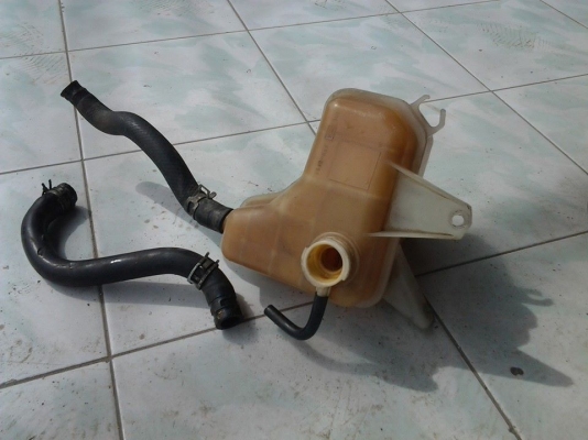 หม้อพักน้ำ ฟอร์ดเอสแคป+ท่อน้ำ