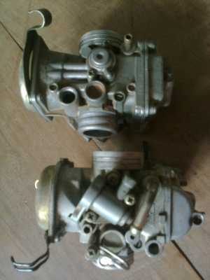 ขายคาร์บู NUVO และ MEO ของแท้นะครบ 2 ลูก 650 ค่าส่ง EMS 120 บาท