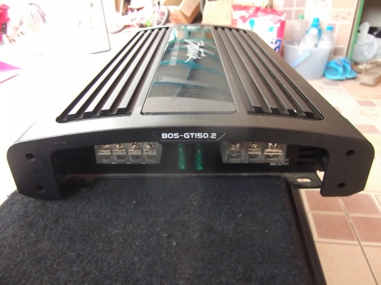 พาวเวอร์แอมป์ BOSTWICK รุ่น BOS-GT150.2 พาวเวอร์แอมป์ BOSTWICK รุ่น BOS-GT150.2