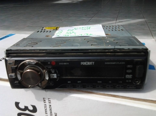 ทั้งกองขาย1500คับ  ของเสียต้องซ่อม ไม่อ่านเเผ่น ฟัง FM USBได้