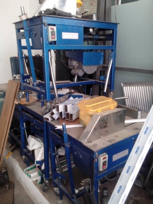 ขายเเท่นตัดอลูมิเนียม สันติจงเจริญการช่าง  10นิ้ว 1 ตัว 12 นิ้ว 3 ตัว (ไม่มีใบ-ของใหม่)