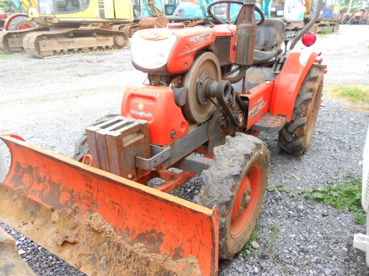 ขายรถไถนั่งขับมือสอง อุปกรณ์พร้อมหน้าหลัง