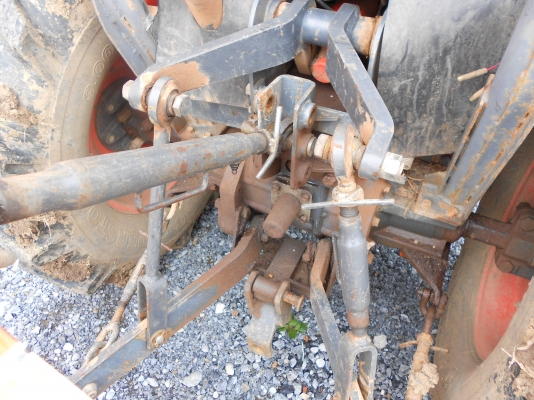 ขายรถไถนั่งขับมือสอง อุปกรณ์พร้อมหน้าหลัง