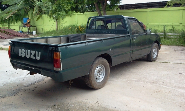 ขายรถกระบisuzu ตอนเดียวkb z2500 กระบะสแตนเลส