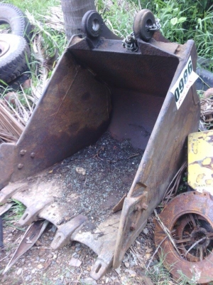 บุ้งกี๋แม็กโฮ