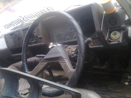 ขายหัวรถฮีโน่ สามใบปัดสภาพสวยพร้อมใช้อุปกรณ์ครบ ราคา39000บาท