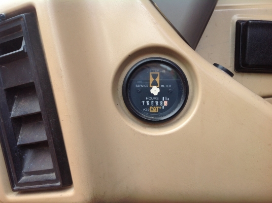 ขายรถแบคโฮ CATERPILLAR รุ่น320B พร้อมชุดหัวเจาะ เอกสารครบ