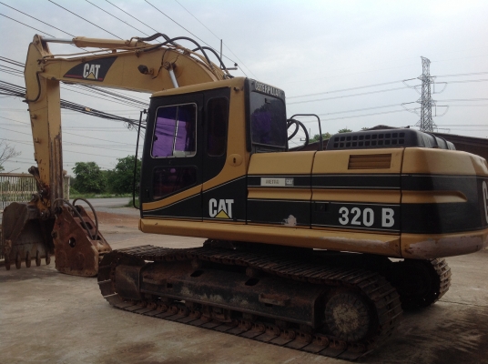 ขายรถแบคโฮ CATERPILLAR รุ่น320B พร้อมชุดหัวเจาะ เอกสารครบ