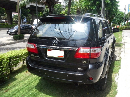 FORTUNER3.0V รถสวย คุณภาพเยี่ยม มาแล้วครับ คลิกเลย ไม่ผิดหวัง