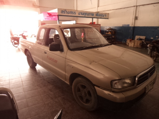 ขายกระบะMAZDA แค็ปปี1998ขายตามสภาพ086-4457033ไม่ลดแล้วครับ