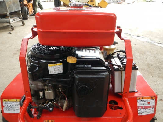 ขายรถตัดหญ้า SATO SRM831V 11H.P พร้อมใช้งาน ขายรถตัดหญ้า SATO SRM831V 11H.P พร้อมใช้งาน