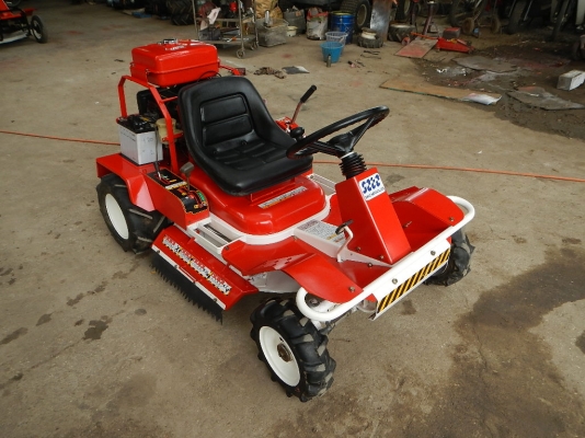 ขายรถตัดหญ้า SATO SRM831V 11H.P พร้อมใช้งาน ขายรถตัดหญ้า SATO SRM831V 11H.P พร้อมใช้งาน