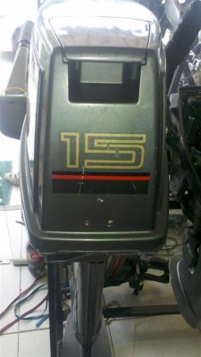 เครื่องเรือ ซูซูกิ 15แรงม้า 2จังหวะ สภาพป้ายแดง 35000 บาท