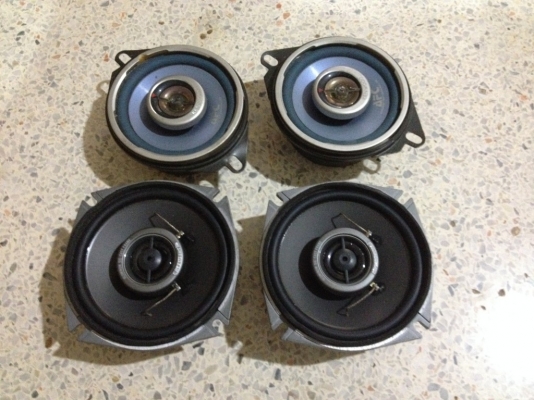 ลำโพง4นิ้ว2ทางPIONEERกับKENWOODของเก่าญี่ปุ่นสภาพสวยคู่ละ