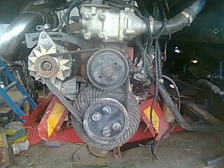 ขายรถเกี่ยวข้าวไทยเส็งยนต์ รุ่นเดี่ยวทรนง แท้ เปลี่ยนซี่รอบใหม่ แปลงทำบู๊ตคอใหม่ และโซ่ใหม่ลูกโรเลอร์ใหม่ แต่สียังไม่เคยทำ