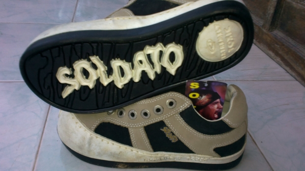 รองเท้า Soldato (Extremely Toxic) รองเท้า Soldato (Extremely Toxic)