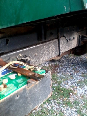 ขาย6ล้อดั้ม สภาพพร้อมใช่งาน ทะเบียนแจ้ง จอดไว้