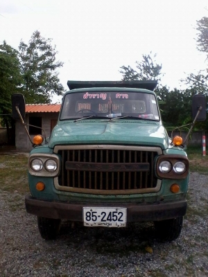 ขาย6ล้อดั้ม สภาพพร้อมใช่งาน ทะเบียนแจ้ง จอดไว้