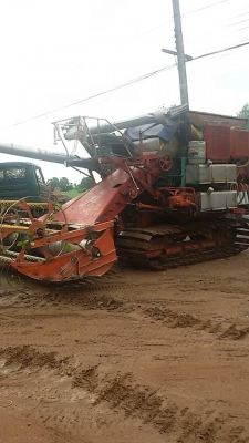 รถเกี้ยวข้าว รถเกี้ยวข้าว