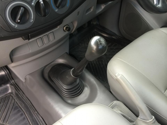 ขาย TOYOTA VIGO 3.0 J SINGLE MT ปี 2005