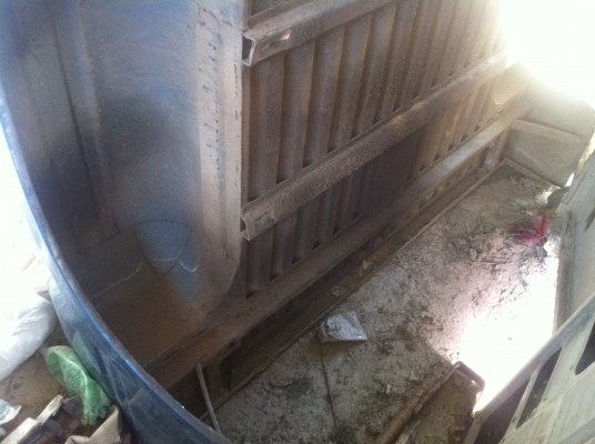 ขายลูก กระบะสแตนเลสอย่างหนา isuzu ดร้าก้อนอาย แค็ป 30000 บาท