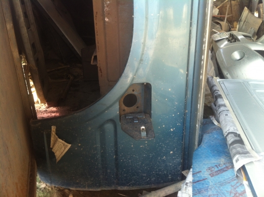 ขายลูก กระบะสแตนเลสอย่างหนา isuzu ดร้าก้อนอาย แค็ป 30000 บาท