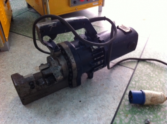 ขายเครื่องตัดเหล็ก 6-25 มิล สภาพ 90\% ใช้ไฟ220 โวล์ต ราคา 25000บาท