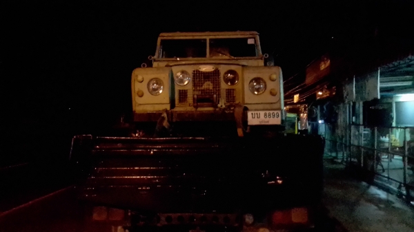 รถบรรทุกติดเครน