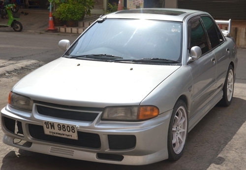 ขาย Lanser E-Car หล่อเรียบๆมีซันลูฟ ใช่งานดีประหยัดด้วย LPG 95,000 บาท