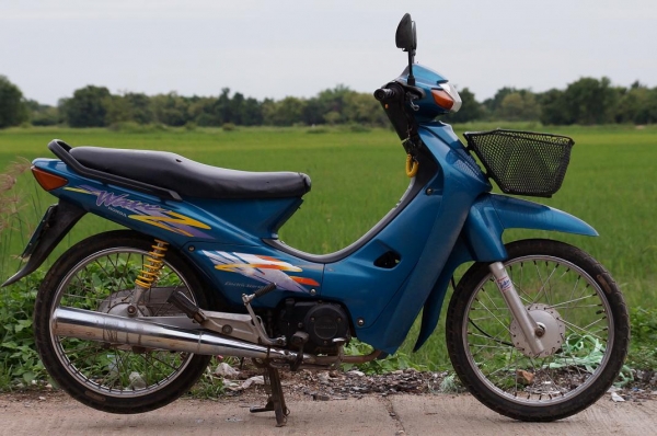 ขาย HONDA WAVE 100 ตัวเก่า เครื่องเดิม ดีมาก สตาทร์มือ ระบบไฟติดครบ เอกสารทะเบียน พร้อมโอน ภาษี พ ร บ 2558