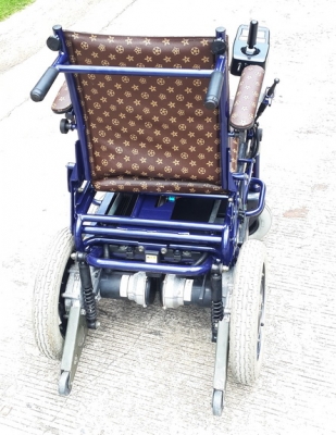 ขายวีลแชร์ไฟฟ้าแบบปรับนอนได้ SUZUKI สินค้าตัวโชว์เพิ่งมาจากญี่ปุ่น