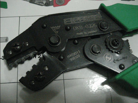 ขายชุดคีมย้ำหางปลาสายไฟระบบตู้ Control ELPRESS PL700 MADE IN SWEDEN.