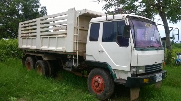 ขาย 10 ล้อดั้ม 2 เพลา FUSO 225K เครื่อง 6D16 195 แรงม้า คัสซีสวย ยางดี ทะเบียนเต็มพร้อมโอน