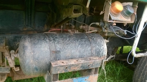 ขาย 10 ล้อดั้ม 2 เพลา FUSO 225K เครื่อง 6D16 195 แรงม้า คัสซีสวย ยางดี ทะเบียนเต็มพร้อมโอน