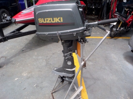 ขาย เครื่องเรือ SUZUKI 6 แรง 2 จังหวะ นำเข้าจากญี่ปุ่น เครื่องติดเดินดี น้ำออกปกติ ราคา 18,000