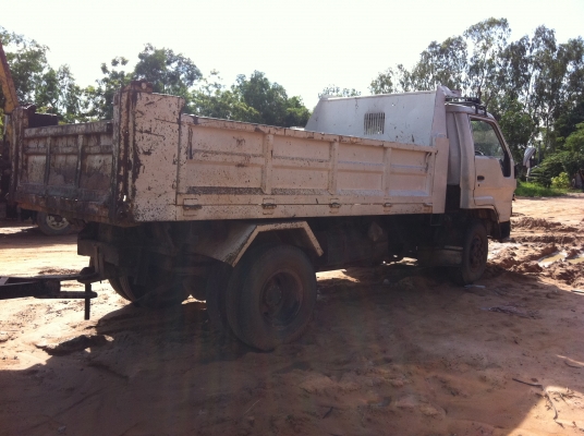 รถบรรทุก 6 ล้อดั๊มพ์ ยี่ห้อ TOYOTA BU91 เครื่อง 14B  เครื่องดี ปั๊มดี Fหน้าหลัง คัซซีสวย พวงมาลัยพาเวอร์ ทะเบียนเต็ม พร้อมโอน ติดต่อ 090-1927900