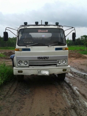 ***ขายแล้วครับขอบคุณ Truck2hand ขายเทเลอร์เพลาเดียว10ล้อหางขึ้นรถเกี่ยว/แบคโฮ200 ISUZU JCM วางเครื่อง6BG1-175แรง เครื่องแน่นแรง อึด เกียร์ดีไม่มีหลุด ช่วงล่างใหญ่ เพลาเดียว FUSO คัสซีดี สวย มีบวมซับในบ้างนิดหน่อย ห