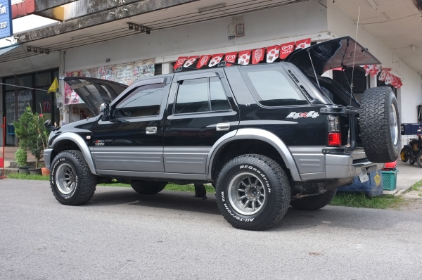 ขออนุญาตลงขายล้อแม็กกล้วยแท้ญี่ปุ่นและยางBF 31x10.5x15 ครับ