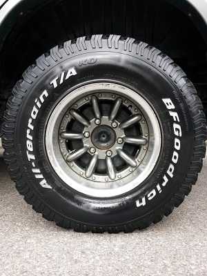 ขออนุญาตลงขายล้อแม็กกล้วยแท้ญี่ปุ่นและยางBF 31x10.5x15 ครับ