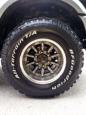 ขออนุญาตลงขายล้อแม็กกล้วยแท้ญี่ปุ่นและยางBF 31x10.5x15 ครับ