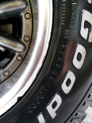 ขออนุญาตลงขายล้อแม็กกล้วยแท้ญี่ปุ่นและยางBF 31x10.5x15 ครับ