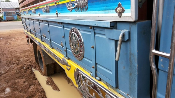 ***ขายแล้วครับขอบคุณ Truck2hand ขาย6ล้อสวยๆ เดิมบางสุดๆ 115 ยอดนิยม ISUZU 115 NPR59LU5M แก้มเหลืองห้างแท้ ปี36 เครื่องเดิมเกียร์เดิม เครื่อง4BD1-115แรง ฝาดำ แห้งๆ แรงดีไม่เยิ้มไม่หลวม เกียร์ดีไม่หลุดไม่หอน ใช้งานน้อยไมล์ 12x,xxx กม. ช่วงล่างเดิมๆ6น็อตหน้า ***ขายแล้วครับขอบคุณ Truck2hand ขาย6ล้อสวยๆ เดิมบางสุดๆ 115 ยอดนิยม ISUZU 115 NPR59LU5M แก้มเหลืองห้างแท้ ปี36 เครื่องเดิมเกียร์เดิม เครื่อง4BD1-115แรง ฝาดำ แห้งๆ แรงดีไม่เยิ้มไม่หลวม เกียร์ดีไม่หลุดไม่หอน ใช้งานน้อยไมล์ 12x,xxx กม. ช่วงล่างเดิมๆ6น็อตหน้า