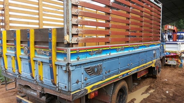 ***ขายแล้วครับขอบคุณ Truck2hand ขาย6ล้อสวยๆ เดิมบางสุดๆ 115 ยอดนิยม ISUZU 115 NPR59LU5M แก้มเหลืองห้างแท้ ปี36 เครื่องเดิมเกียร์เดิม เครื่อง4BD1-115แรง ฝาดำ แห้งๆ แรงดีไม่เยิ้มไม่หลวม เกียร์ดีไม่หลุดไม่หอน ใช้งานน้อยไมล์ 12x,xxx กม. ช่วงล่างเดิมๆ6น็อตหน้า ***ขายแล้วครับขอบคุณ Truck2hand ขาย6ล้อสวยๆ เดิมบางสุดๆ 115 ยอดนิยม ISUZU 115 NPR59LU5M แก้มเหลืองห้างแท้ ปี36 เครื่องเดิมเกียร์เดิม เครื่อง4BD1-115แรง ฝาดำ แห้งๆ แรงดีไม่เยิ้มไม่หลวม เกียร์ดีไม่หลุดไม่หอน ใช้งานน้อยไมล์ 12x,xxx กม. ช่วงล่างเดิมๆ6น็อตหน้า