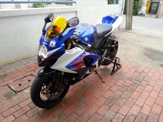 ...ขายGsxr1000(K7)สรรพสารมิตรแท้.แต่งเพียบ.สีเดิมสติ๊ก้กอร์เดิมโรงงานครับ..