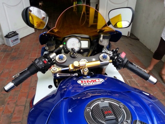 ...ขายGsxr1000(K7)สรรพสารมิตรแท้.แต่งเพียบ.สีเดิมสติ๊ก้กอร์เดิมโรงงานครับ..