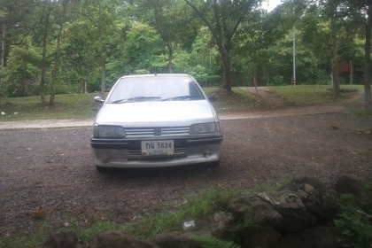 ขาย Peugeot 405 วันนี้รถอยู่กรุงเทพครับ รถแรง ขับสบายนุ่มเครื่องดี เกียร์ดี ออโต้ วาง 3S พร้อมซิ่ง เล่มเอกสารพร้อมโอน ภาษี58 ติดแก็สแล้ว ขาย Peugeot 405 วันนี้รถอยู่กรุงเทพครับ รถแรง ขับสบายนุ่มเครื่องดี เกียร์ดี ออโต้ วาง 3S พร้อมซิ่ง เล่มเอกสารพร้อมโอน ภาษี58 ติดแก็สแล้ว