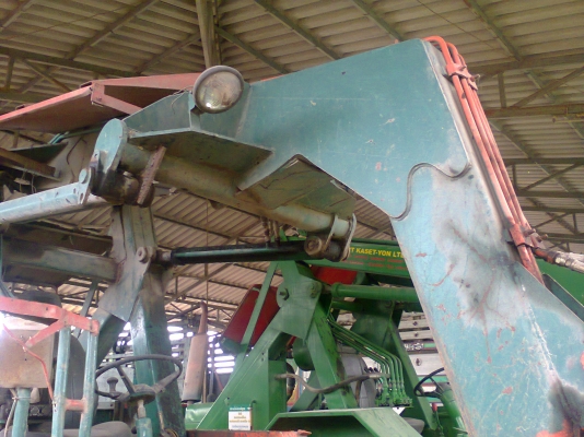 รถคีบหลัง ฟอร์ด 6600 เกียร์ทอร์ค สามารถเกษตรยนต์น มีทะเบียน