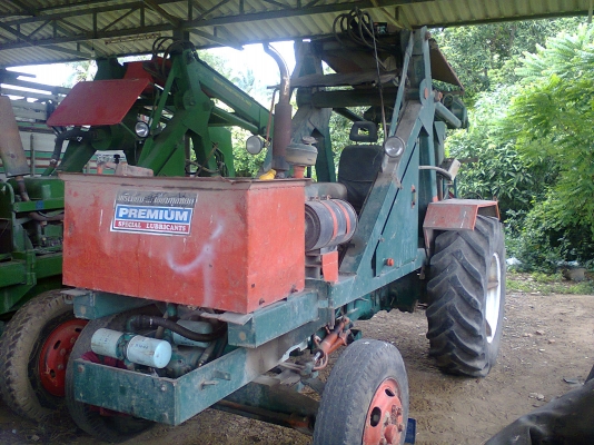 รถคีบหลัง ฟอร์ด 6600 เกียร์ทอร์ค สามารถเกษตรยนต์น มีทะเบียน