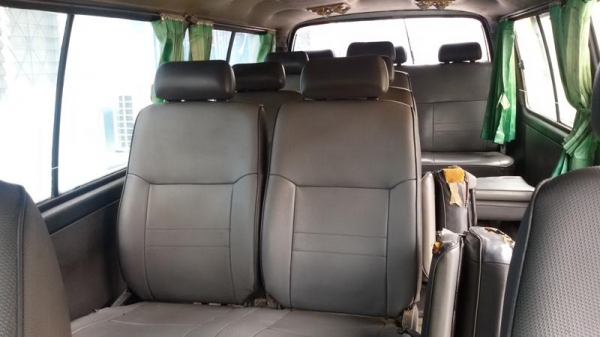 ขายรถตู้ Toyota Hiace 2.8 หัวจรวดปี95 เครื่อง-ช่วงล่างดีมากๆ เบาะครับ มีเพาเวอร์ เบาะครบ แอร์ไม่เย็น ภาษีขาดปีกว่าๆ ราคาประหยัด ต่อลองกันได้