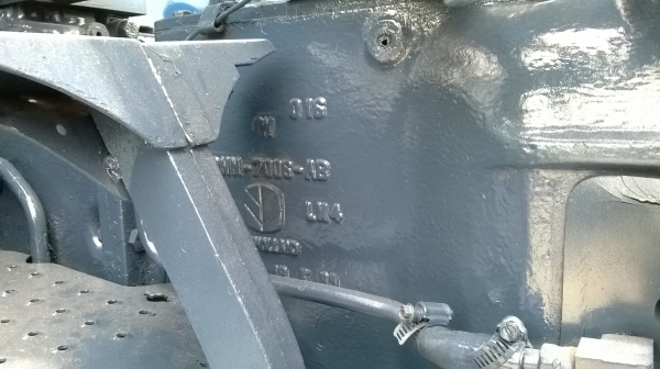 ต้องการขายรถไถ ฟอร์ด 6610 สองเพลาเสื้อลาย